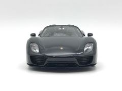 1:18 PORSCHE 918 SPYDER WEISSACH PACKAGE (BASALTSCHWARZMETALLIC/BLACK METALLIC)