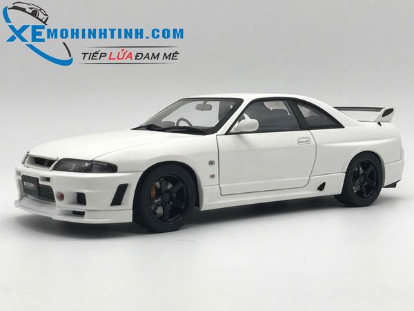 Nissan Skyline GT-R R-Tune (R33) Autoart 1:18 (Trắng)