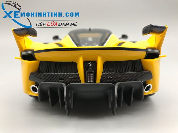 Xe Mô Hình Ferrari FXX K 1:18 Bburago ( Vàng )