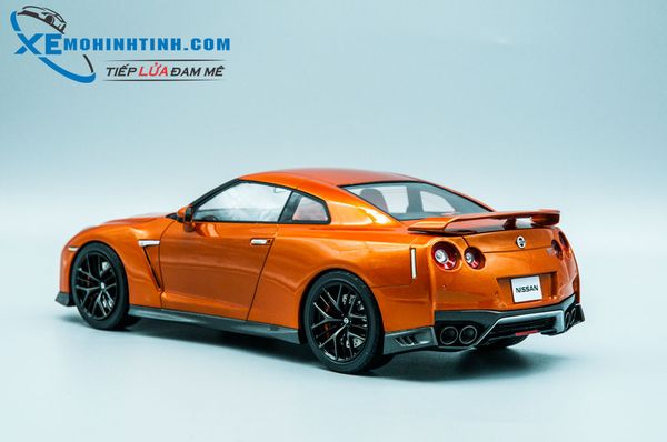 Xe Mô Hình Nissan Gt-R35 2017 1:18 Tarmac Works (Cam)