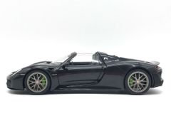 1:18 PORSCHE 918 SPYDER WEISSACH PACKAGE (BASALTSCHWARZMETALLIC/BLACK METALLIC)