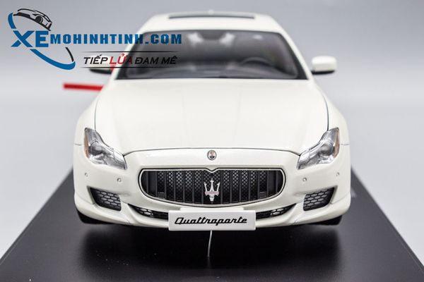 Xe Mô Hình Maserati Quattroporte Gts 1:18 Autoart (Trắng)