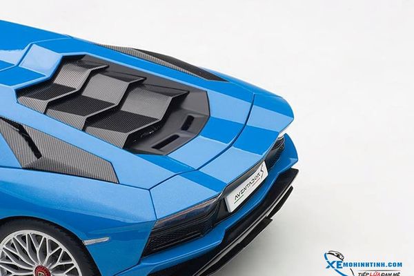 XE MÔ HÌNH LAMBORGHINI AVENTADOR S Baby Blue 1/18 AUTOART