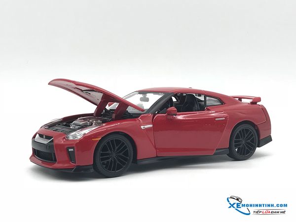 Nissan GT-R Year 2017 Bburago 1:24 (Đỏ)