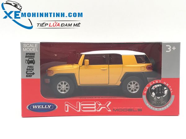 HỘP XE MÔ HÌNH Toyota FJ Cruiser WELLY 1:36 (Vàng)