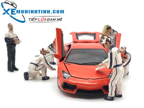 PIT crew figurines martin racing (set of 6)  TSM 1:43 (Trắng)