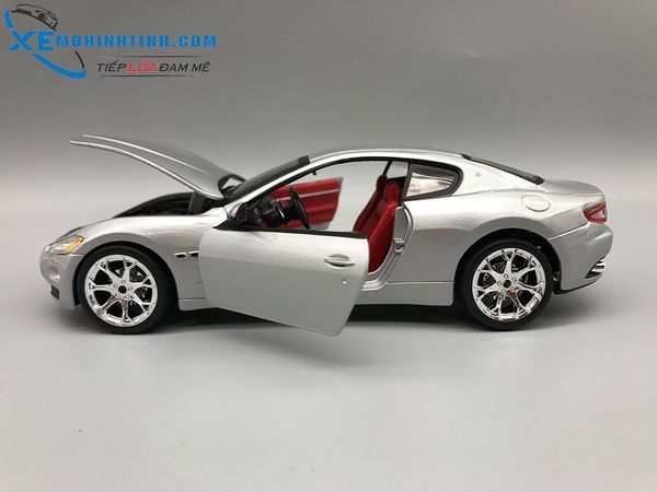 Xe Mô Hình Maserati Granturismo 1:24 Bburago (Bạc)