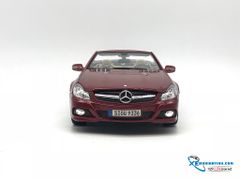 Mercedes-Benz SL 550 1:18 Maisto Đỏ Đô