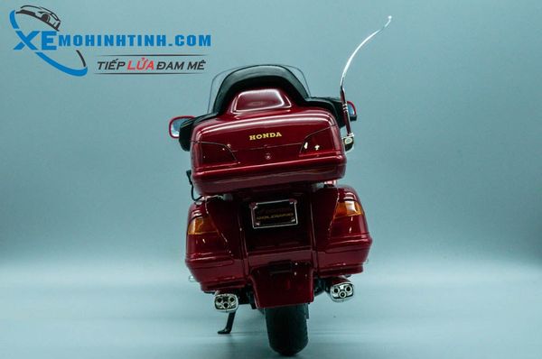 Xe Mô Hình Honda Goldwing 1:6 Motormax (Đỏ)