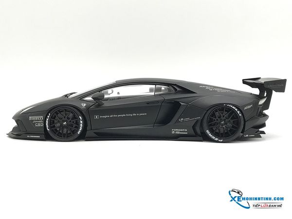 1/18 LB-WORKS LAMBORGHINI AVENTADOR (MATT BLACK)