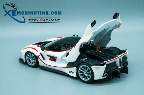 Xe Mô Hình Ferrari Fxx K 1:24 Bburago (Trắng)