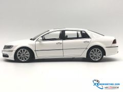 XE MÔ HÌNH VOLKSWAGEN PHAETON 1:18 GTAUTOS (TRẮNG)