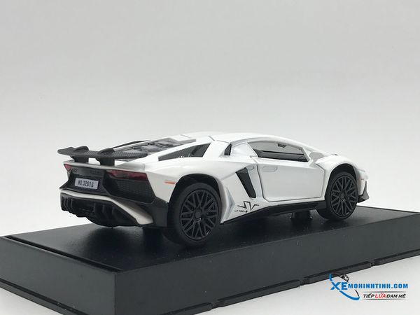 Koenigsegg Agera HH Frontiart 1:18 (Hồng)