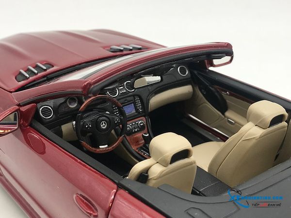 Mercedes-Benz SL 550 1:18 Maisto Đỏ Đô