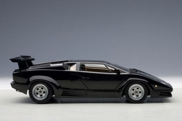 XE MÔ HÌNH LAMBORGHINI COUNTACH 25th ANNIVERSARY EDITION (BLACK) 1/18 AUTOART