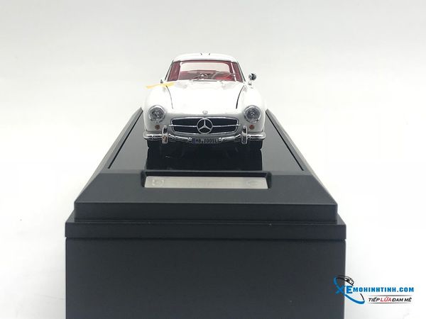Xe Mô Hình Mercedes-Benz 300SL Dream Power 1:43 ( Trắng )