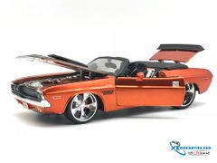 Xe Mô Hình Dodge Challenger R / T Convertible 1970 1:24 Maisto All Star ( Cam )