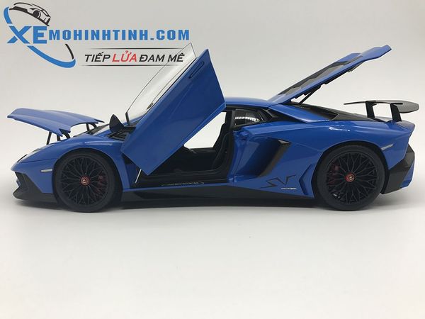 1/18 LAMBORGHINI AVENTADOR LP750-4 SV (BLU LEMANS/BLUE)