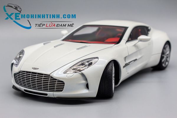 Xe Mô Hình Aston Martin One 77 1:18 Autoart (Trắng)