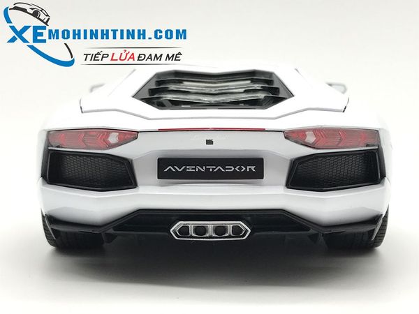 Xe Mô Hình Lamborghini Aventador Lp700 1:18 Welly-Fx (Trắng)