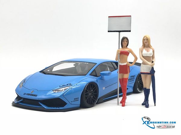 Paddock Girl Lena 1:18 TSM