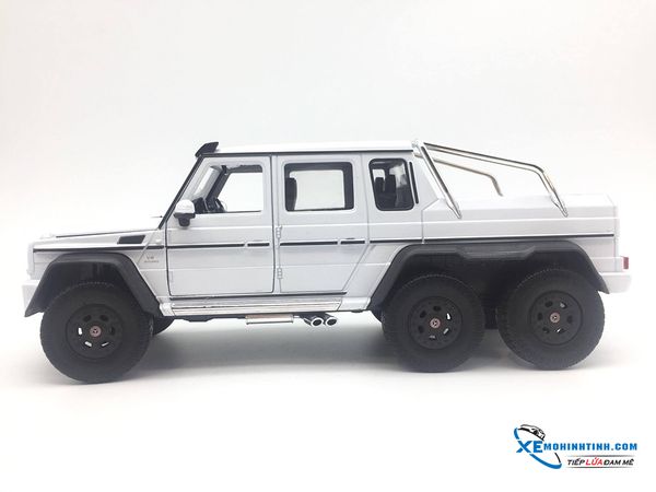 XE MÔ HÌNH MERCEDES-BENZ G63 6X6 1:24 WELLY ( TRẮNG )