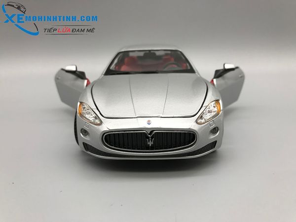 Xe Mô Hình Maserati Granturismo 1:24 Bburago (Bạc)