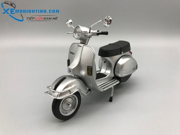 Xe Mô Hình Vespa P200E Del 1:12 Newray (Bạc)