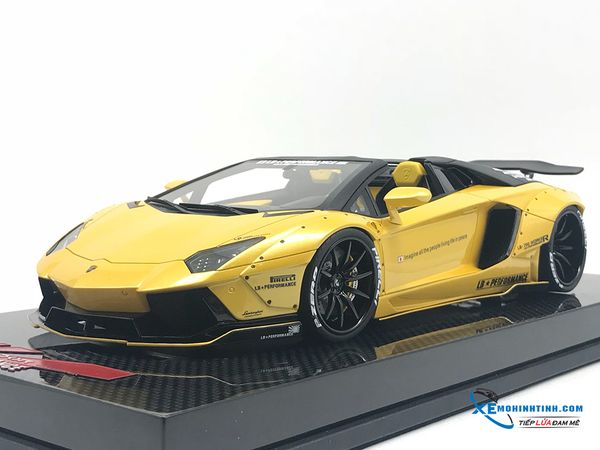 Lamborghini Aventador Liberty Walks Roadster Super S 1:18 (Vàng)