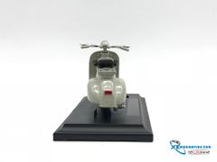 Vespa 150 (1956) 1:18 Maisto Kem