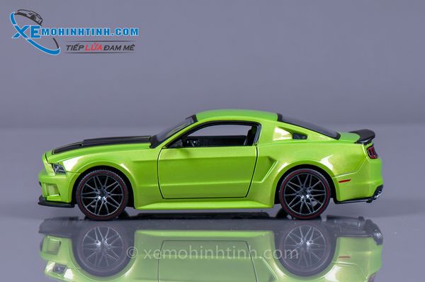 Xe Mô Hình Ford Mustang 2014 Street Racer 1:24 Maisto (Xanh Lá)