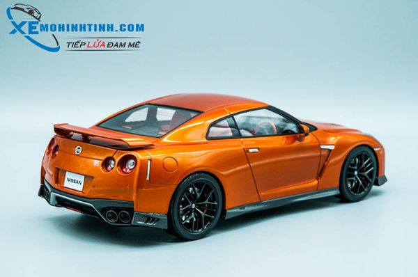 Xe Mô Hình Nissan Gt-R35 2017 1:18 Tarmac Works (Cam)