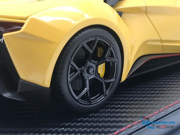 Xe Mô Hình Fenyr Supersport Sophiart 1:18 ( Vàng )