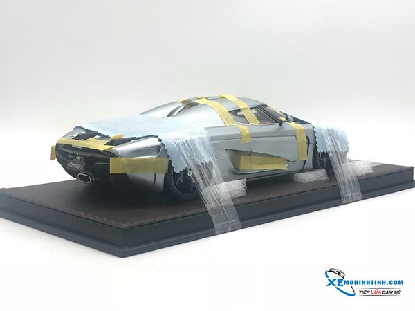 FA012-76 MH 1:18 FRONTIART KOENIGSEGG REGERA (Xám) - OPENED