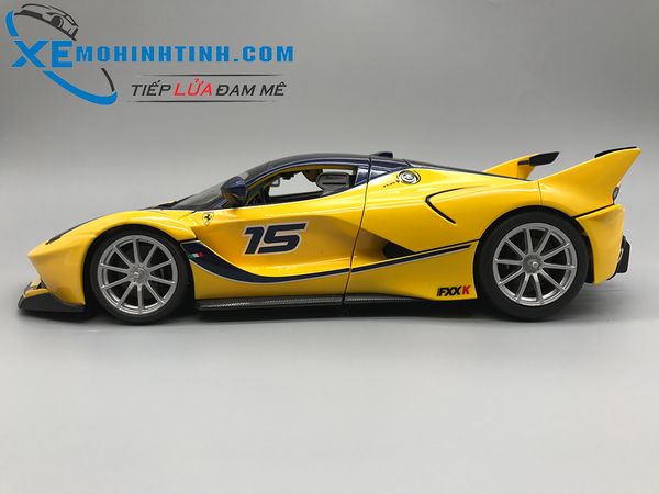 Xe Mô Hình Ferrari FXX K 1:18 Bburago ( Vàng )