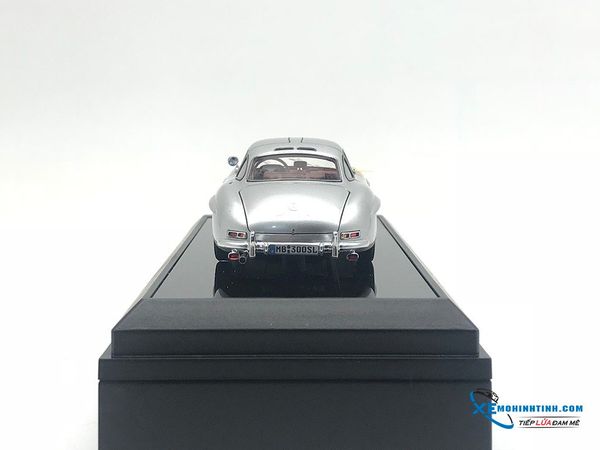 Xe Mô Hình Mercedes-Benz 300SL Dream Power 1:43 ( Bạc )