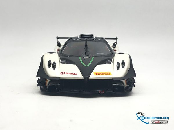 Pagani Zonda Revolucion Autoart 1:18 (Trắng)