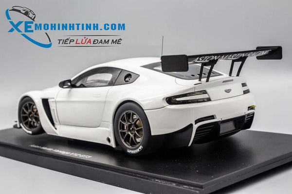 XE MÔ HÌNH ASTON MARTIN V12 VANTAGE S GT3 2013 1:18 AUTOART (TRẮNG)