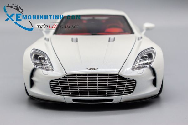 Xe Mô Hình Aston Martin One 77 1:18 Autoart (Trắng)