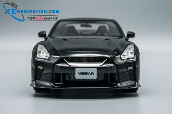 XE MÔ HÌNH NISSAN GT-R35 2017 1:18 TARMAC WORKS (ĐEN)