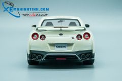 XE MÔ HÌNH NISSAN GT-R35 2017 1:18 TARMAC WORKS (TRẮNG)