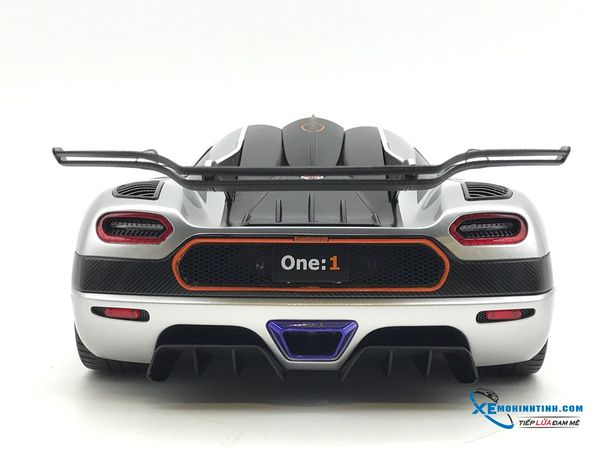 1/18 KOENIGSEGG ONE : 1 (MOON GREY/CARBON BLACK /ORANGE ACCENTS)