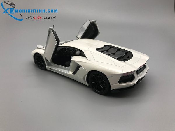 Xe Mô Hình Lamborghini Aventador Lp700 1:24 Welly (Trắng)