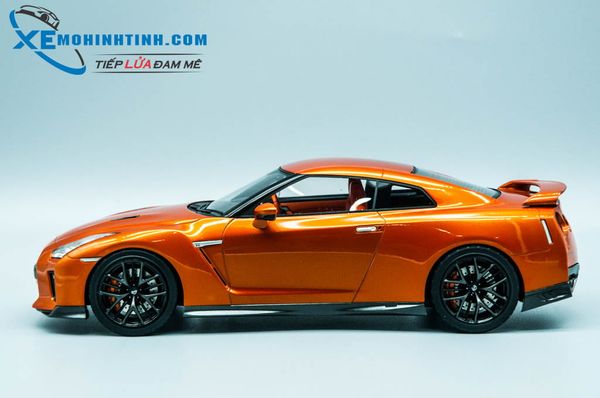 Xe Mô Hình Nissan Gt-R35 2017 1:18 Tarmac Works (Cam)