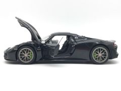 1:18 PORSCHE 918 SPYDER WEISSACH PACKAGE (BASALTSCHWARZMETALLIC/BLACK METALLIC)