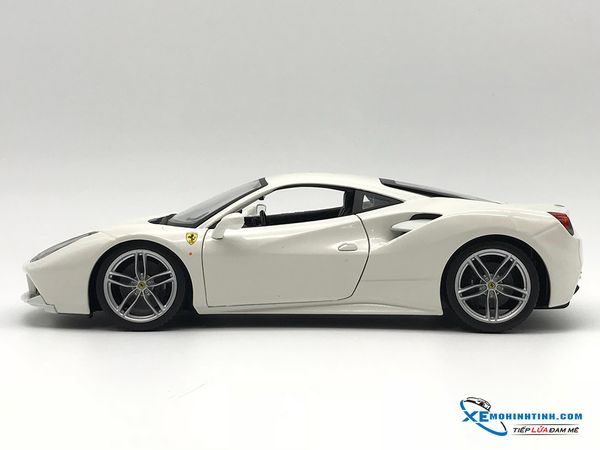 18-16008 MH BBURAGO FERRARI 488 GTB 1:18 (TRẮNG)