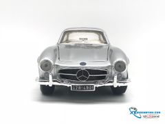 Xe Mô Hình Mercedes-Benz 300 SL ( 1954) 1:18 Bburago ( Bạc )