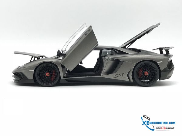 MH LAMBORGHINI AVENTADOR LP750-4 SV 1:18 AUTOART (GRIGIO TITANS:MATT GREY)