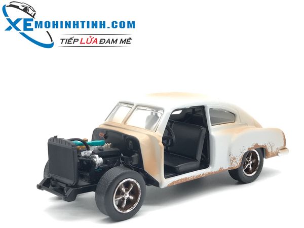 MH DOM'S CHEVY FLEETLINE 1:32 (TRẮNG)