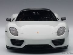 1:18 PORSCHE 918 SPYDER WEISSACH PACKAGE (GLOSSY WHITE)